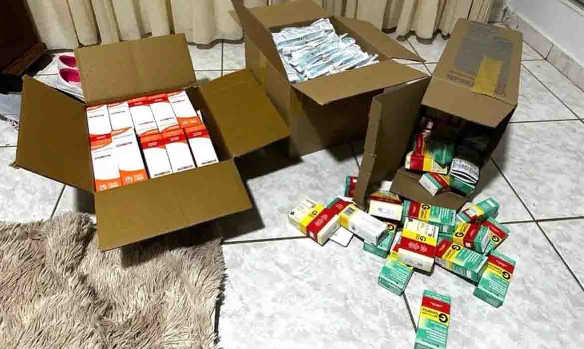 Operação investiga tráfico internacional de uma tonelada de remédios